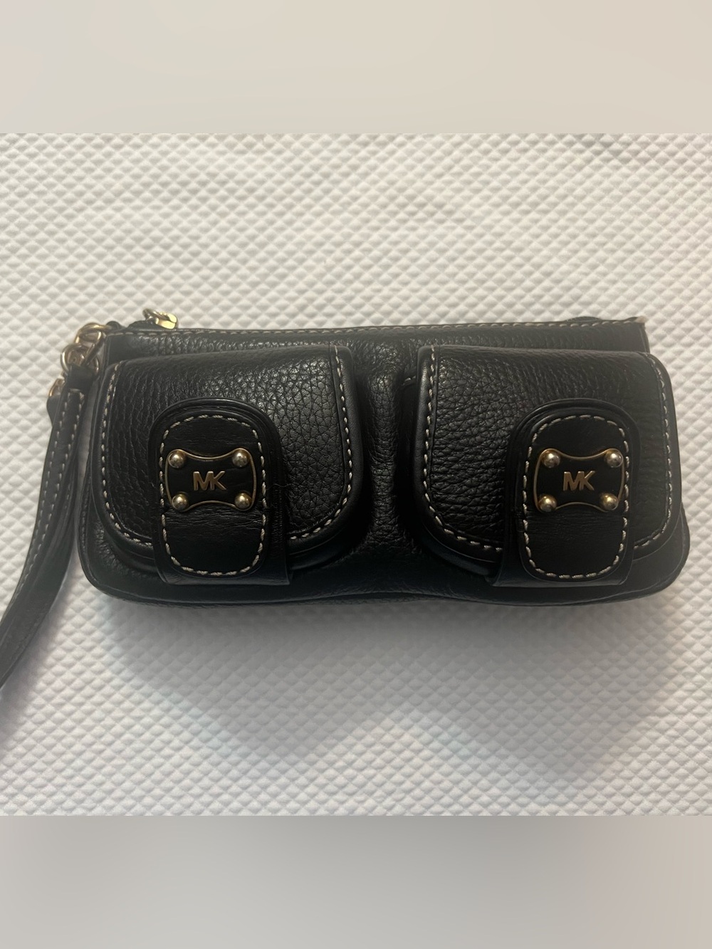💚Michael Kors Black Leather Double Pocket Wristlet Y2K🩷
